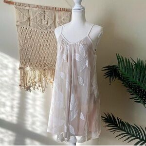 Love Fire White Floral Mesh Dress